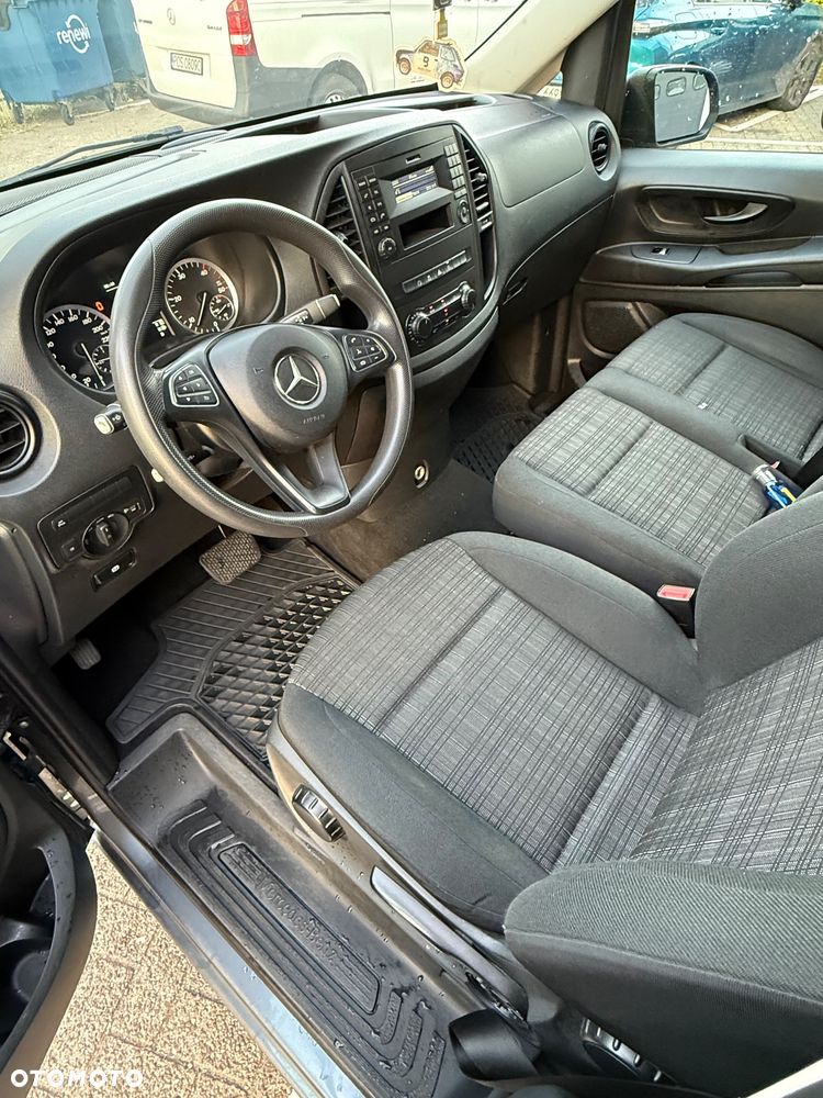 Mercedes-Benz Vito Univan 639.603 - 11