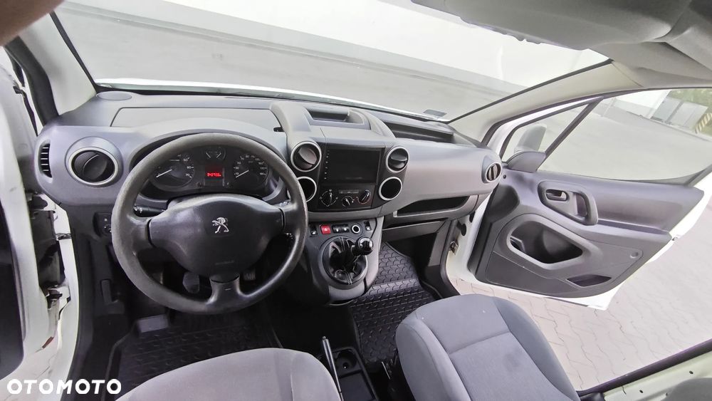 Peugeot PARTNER - 17
