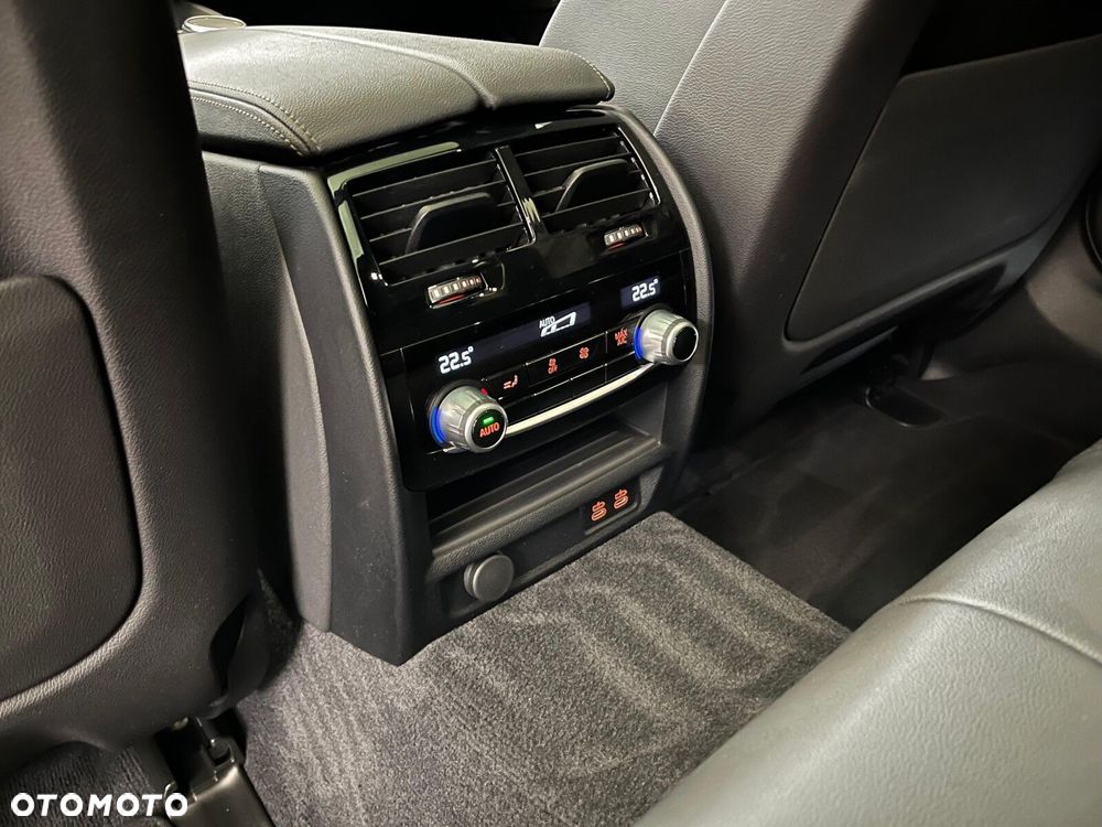 BMW Seria 5 540d xDrive mHEV M Sport sport - 34