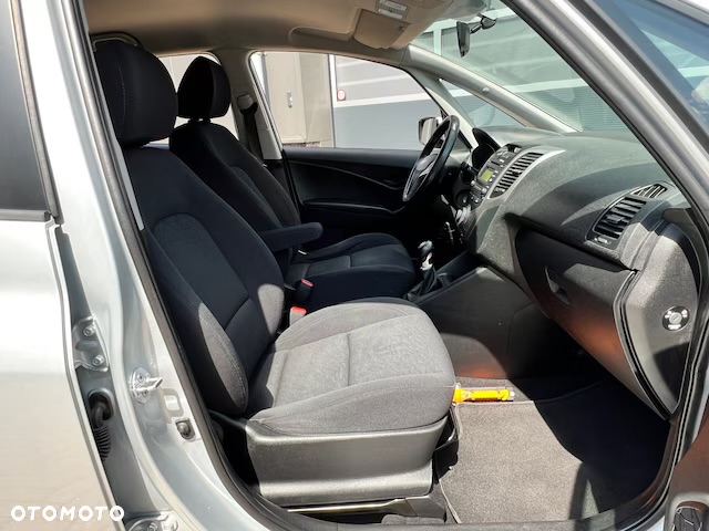 Hyundai ix20 1.4 blue Comfort - 11