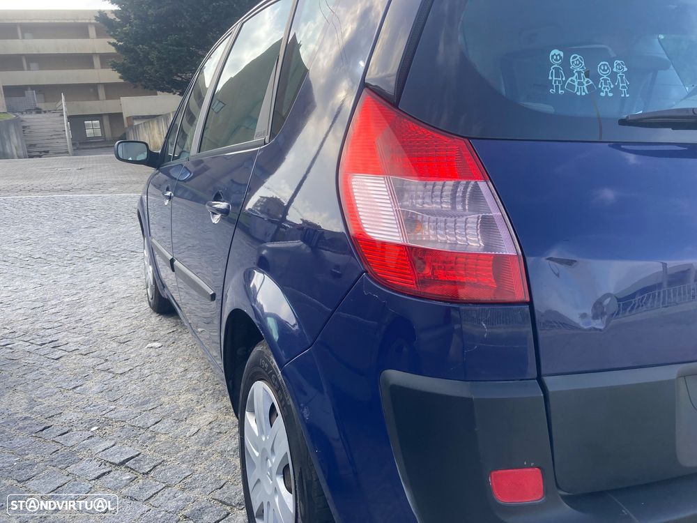 Renault Scénic 1.5 dCi Authentique - 8