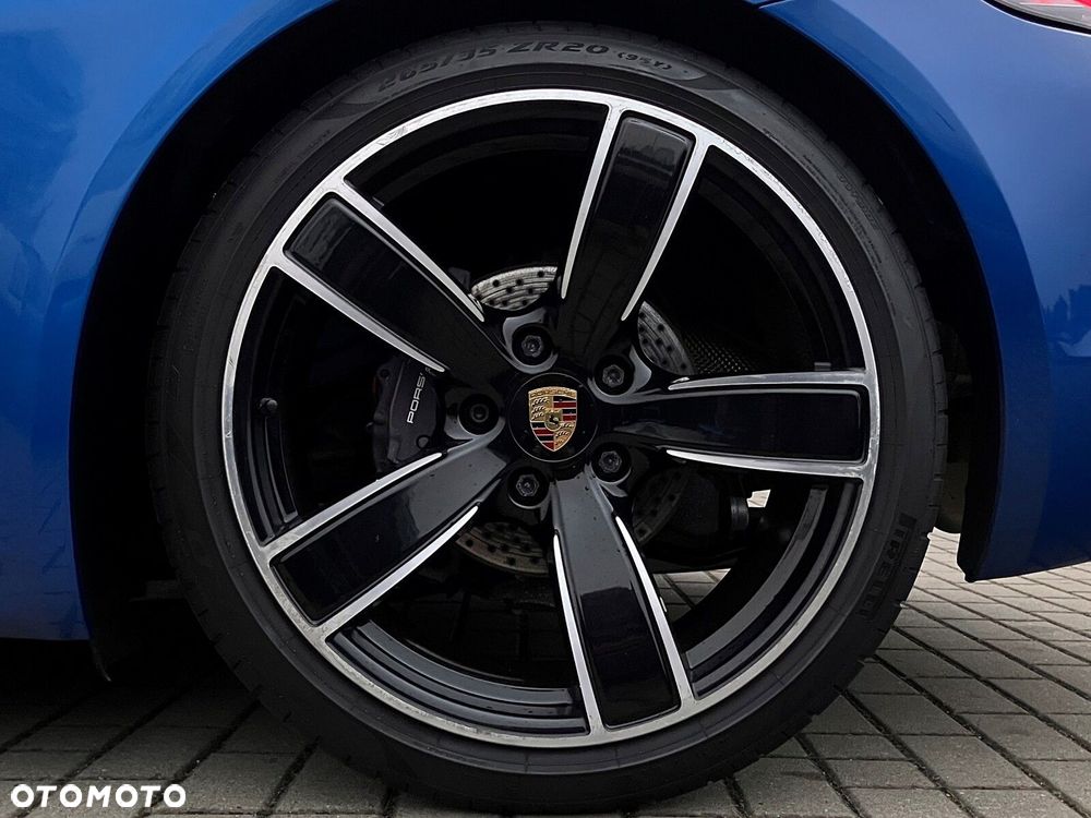 Porsche 718 Cayman - 20