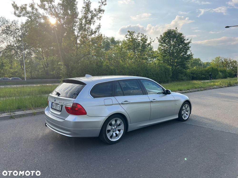 BMW Seria 3 325xi - 6