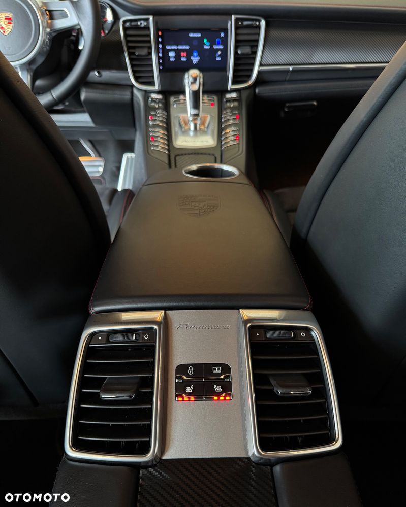 Porsche Panamera GTS - 20