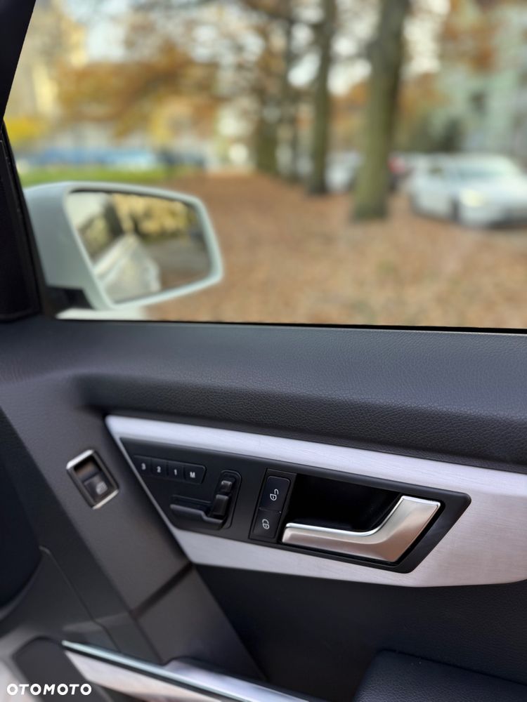 Mercedes-Benz GLK 350 CDI 4Matic (BlueEFFICIENCY) 7G-TRONIC - 24