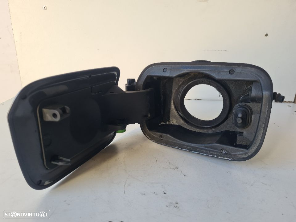 TAMPA / FECHO EXTERIOR DEPOSITO COMBUSTIVEL ORIGINAL | REF. 7117982 60829010 | BMW SERIE 3 320D E92; - 4
