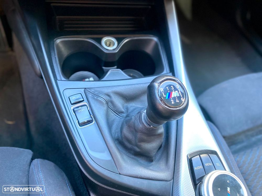 BMW 116 i Pack M — fotografia 15