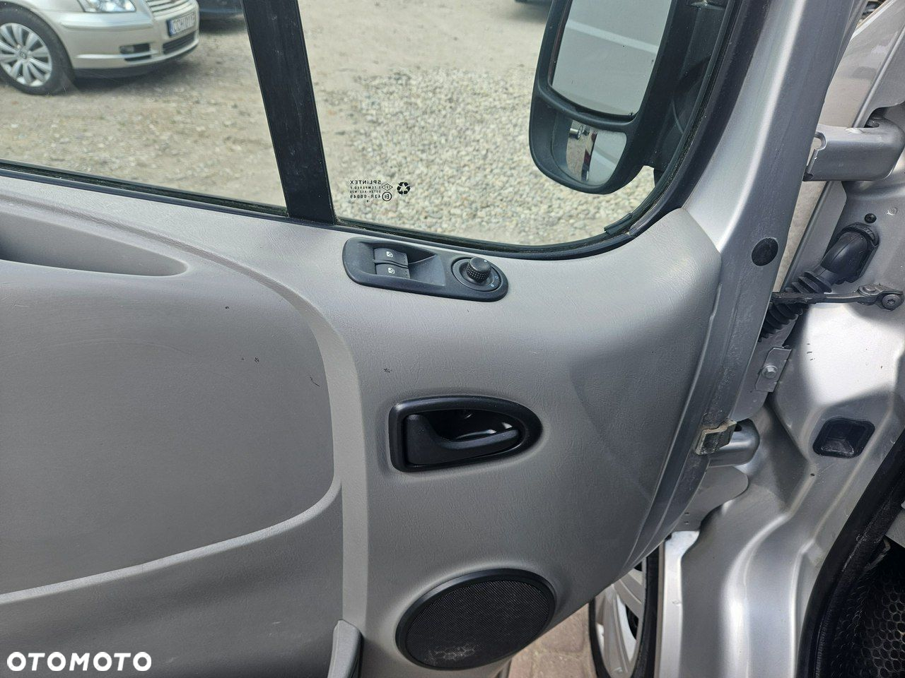 Opel Vivaro - 10