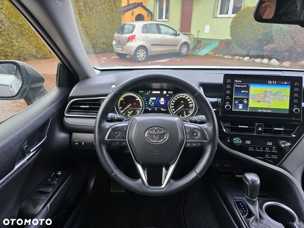 Toyota Camry 2.5 Hybrid Executive CVT - 11