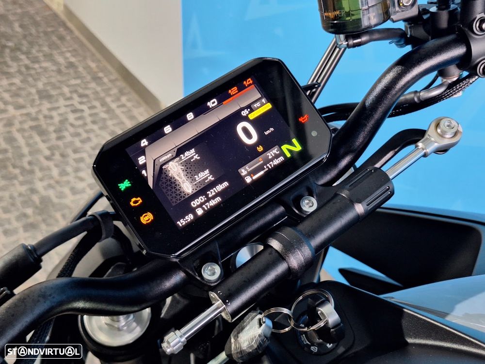 CF Moto 675NK - 10