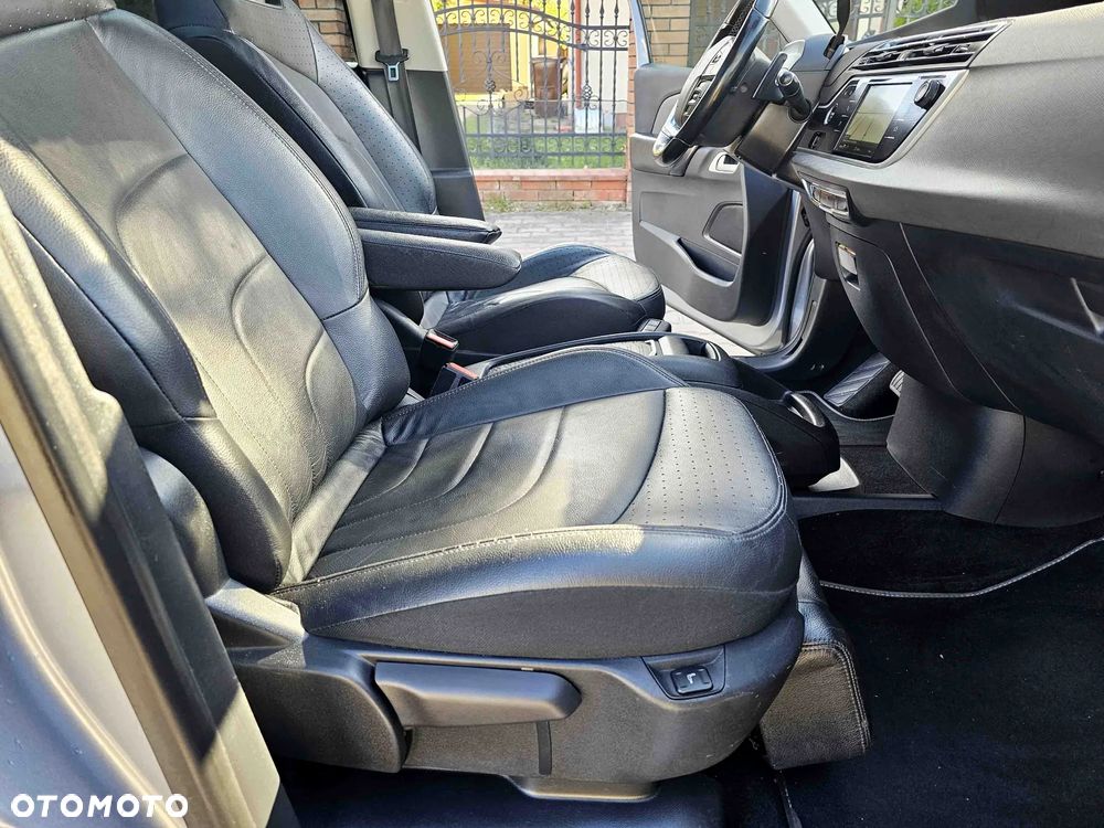 Citroën C4 Grand Picasso 2.0 HDi FAP EGS6 (7-Sitzer) Exclusive - 23