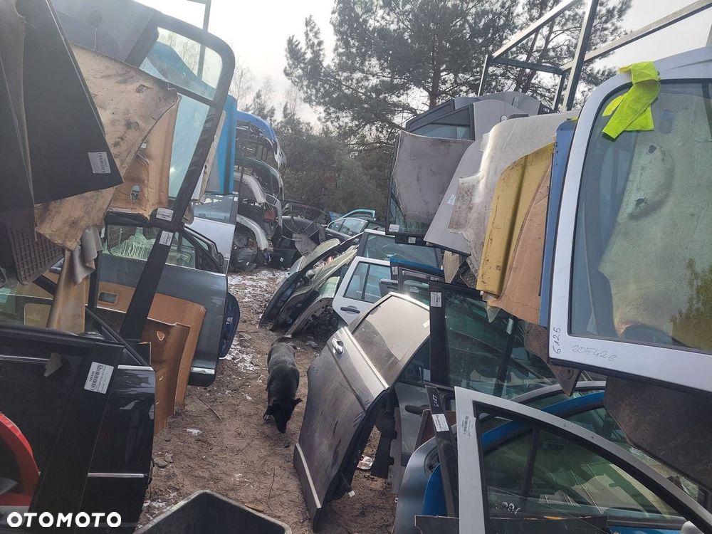 DRZWI KOMPLETNE LEWY TYŁ FIAT GRANDE PUNTO I - 7