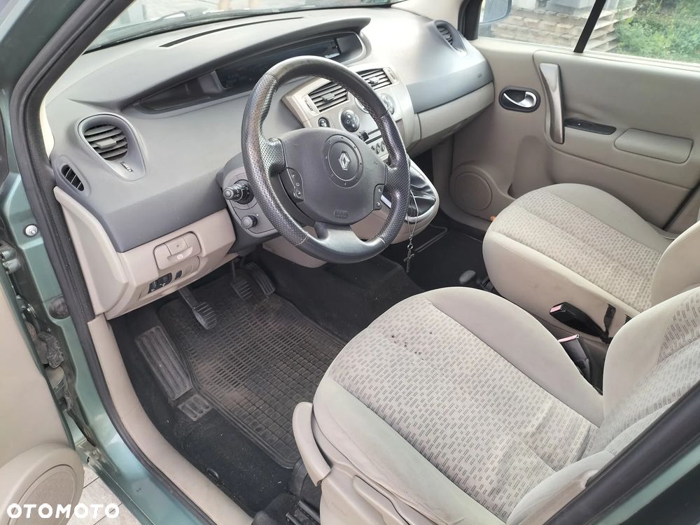 Renault Scenic 1.5 dCi Confort Authentique - 5