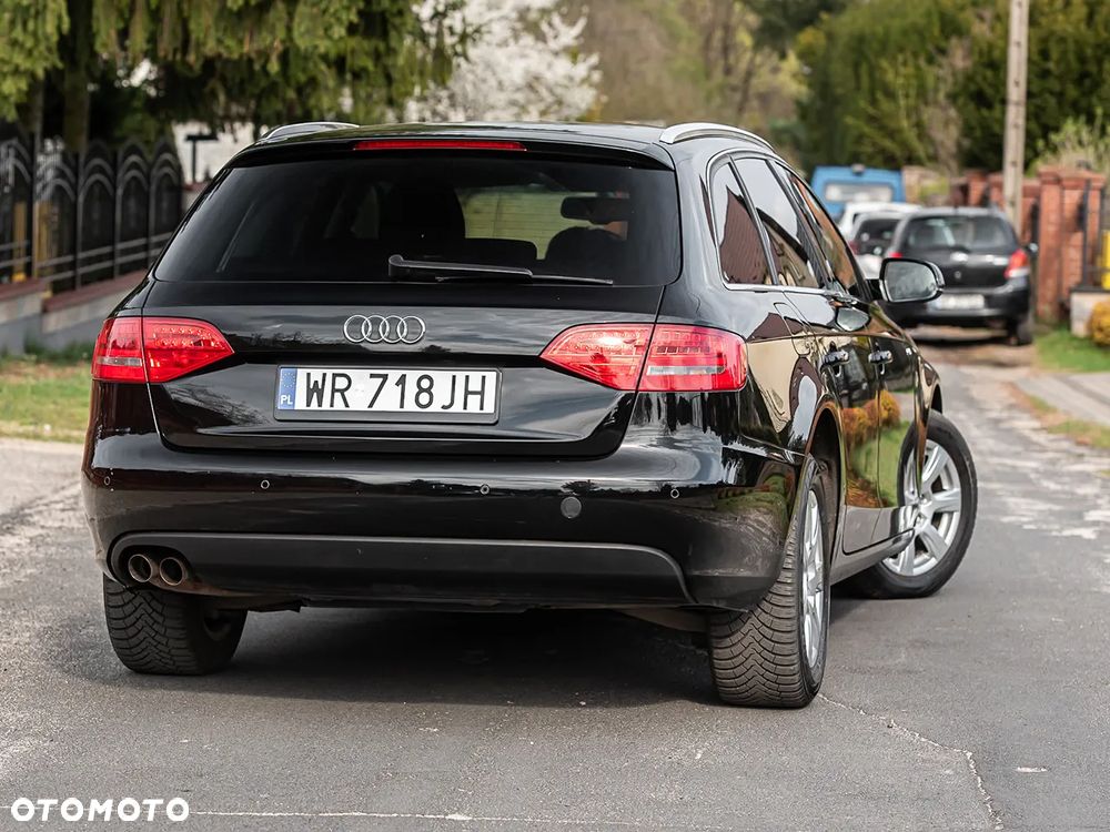 Audi A4 Avant - 4