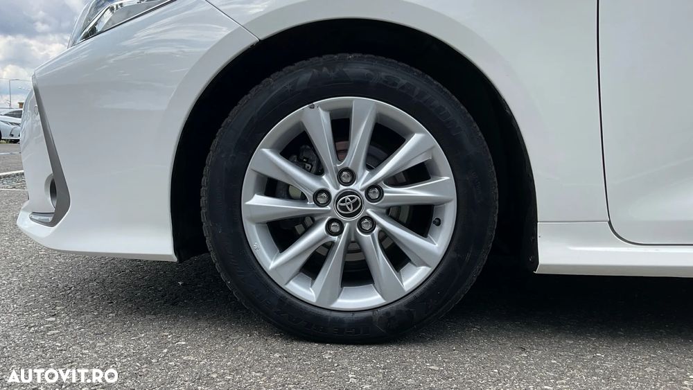 Toyota Corolla 1.8 HSD Business - 20