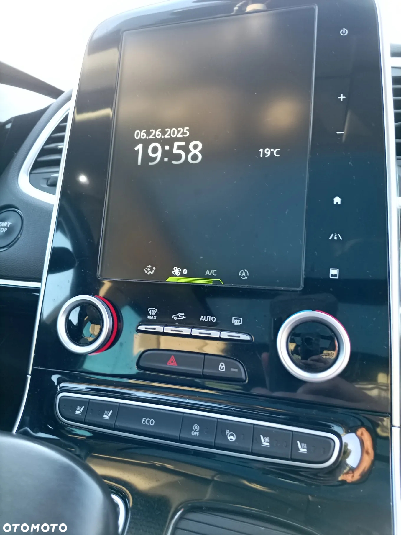 Renault Espace 1.6 dCi Energy Initiale Paris EDC - 8