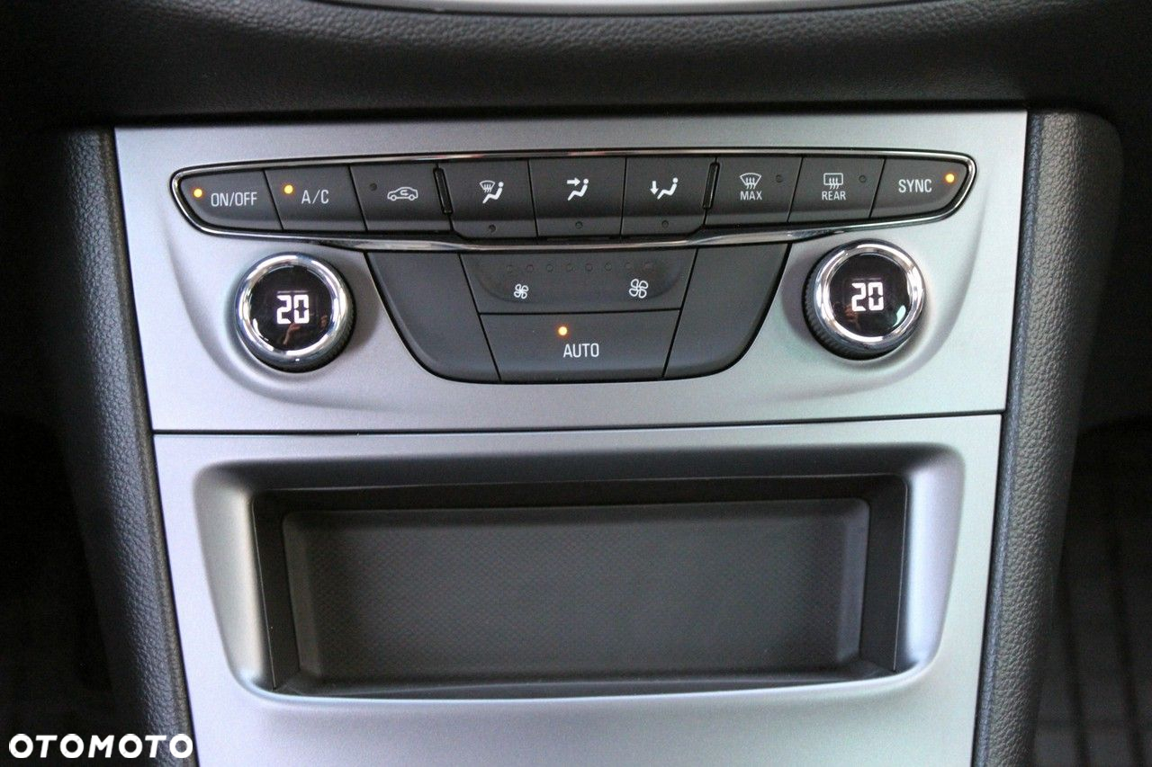 Opel Astra - 16