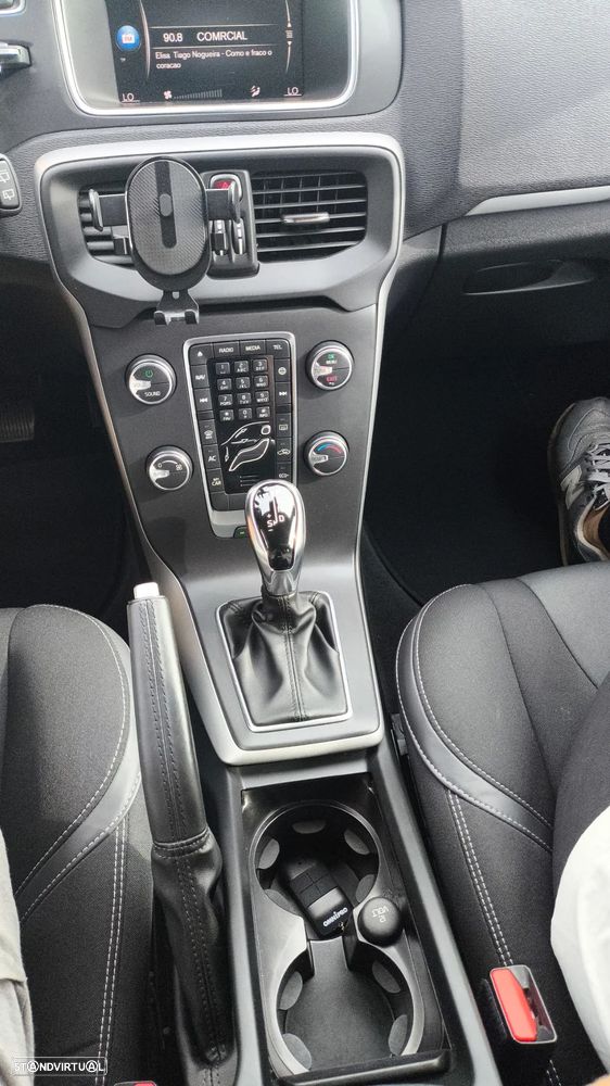 Volvo V40 1.5 T3 Sport Edition Plus Geartronic - 9