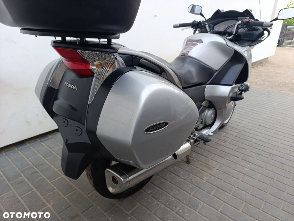 Honda NTV - 22