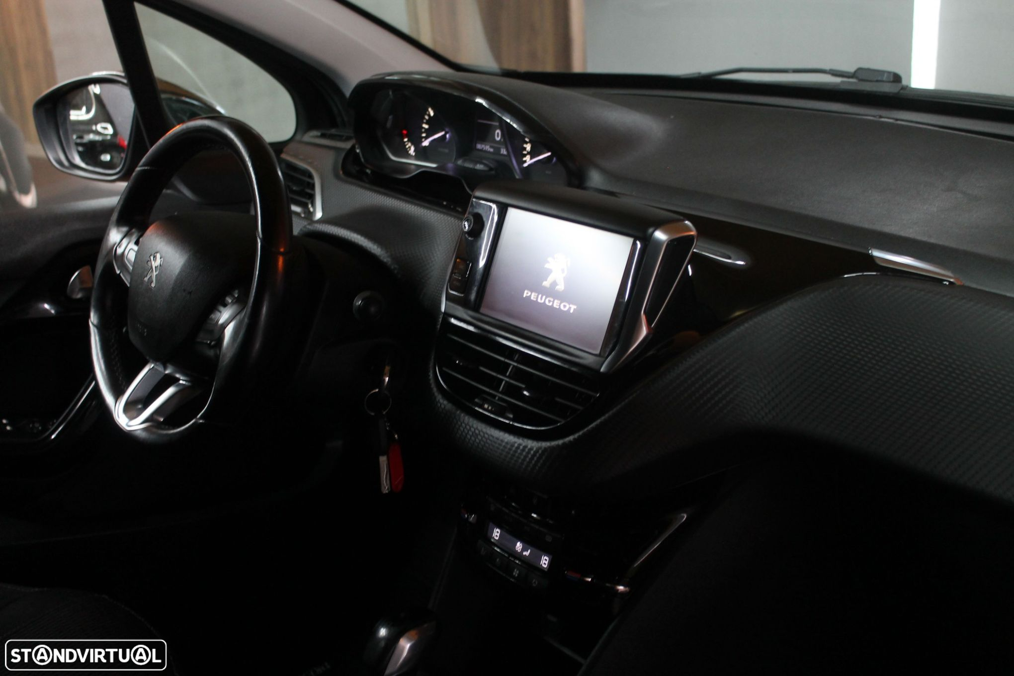 Peugeot 208 82 VTI Allure - 17