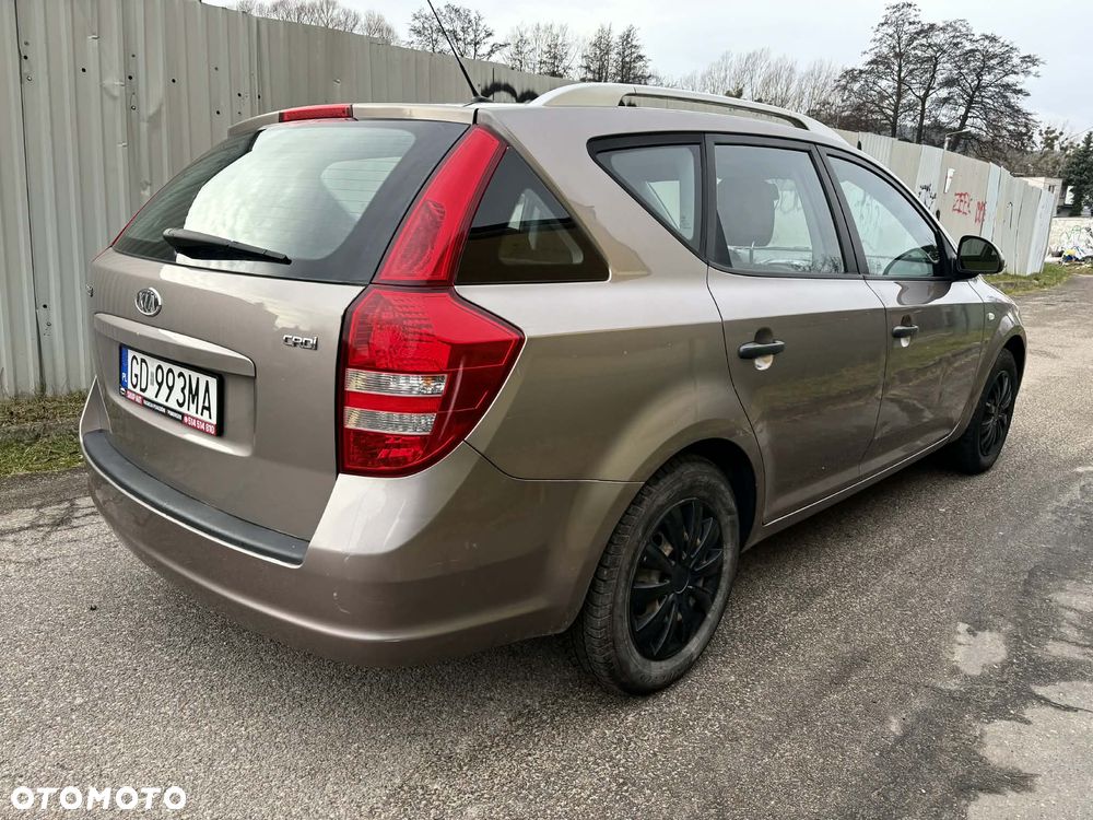 Kia Ceed 1.6 Crdi Comfort - 3