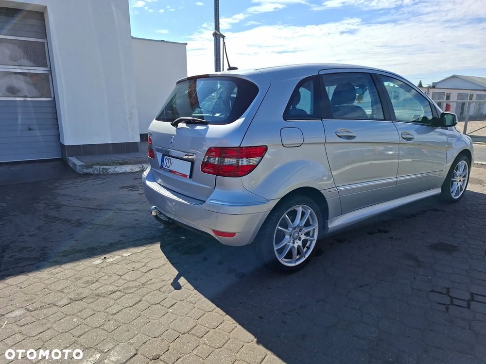 Mercedes-Benz Klasa B 180 EU5 - 4