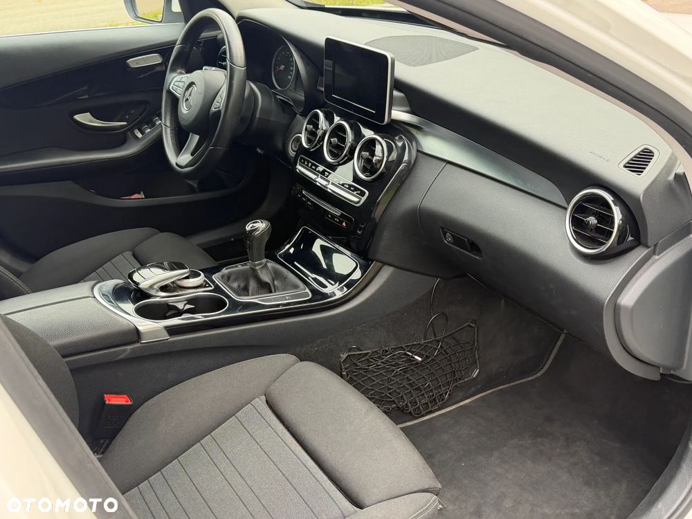 Mercedes-Benz Klasa C 220 CDI BlueEff Edition Classic - 7