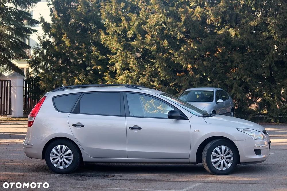 Hyundai i30 1.6 Comfort - 18