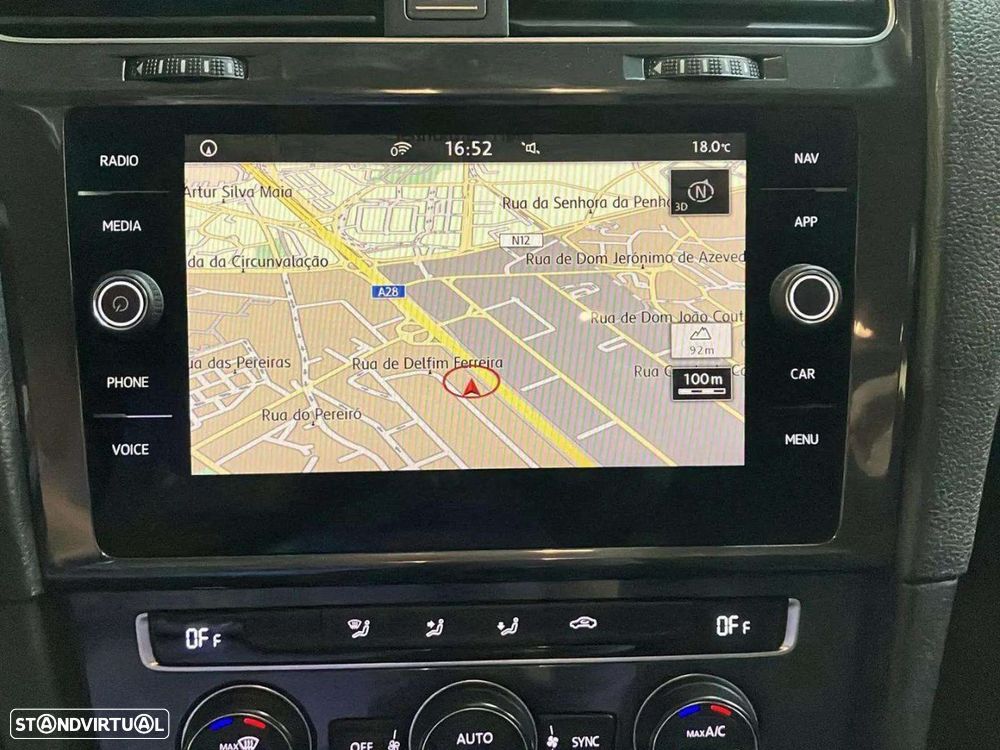 VW Golf Variant 1.6 TDi Confortline - 12