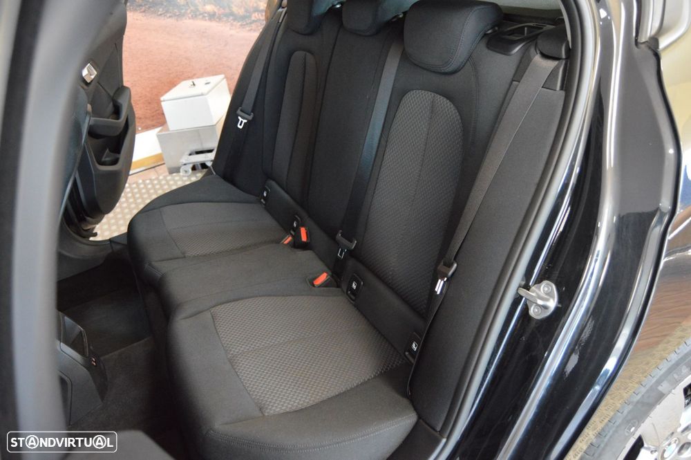 BMW 116 d Aut. Advantage - 29