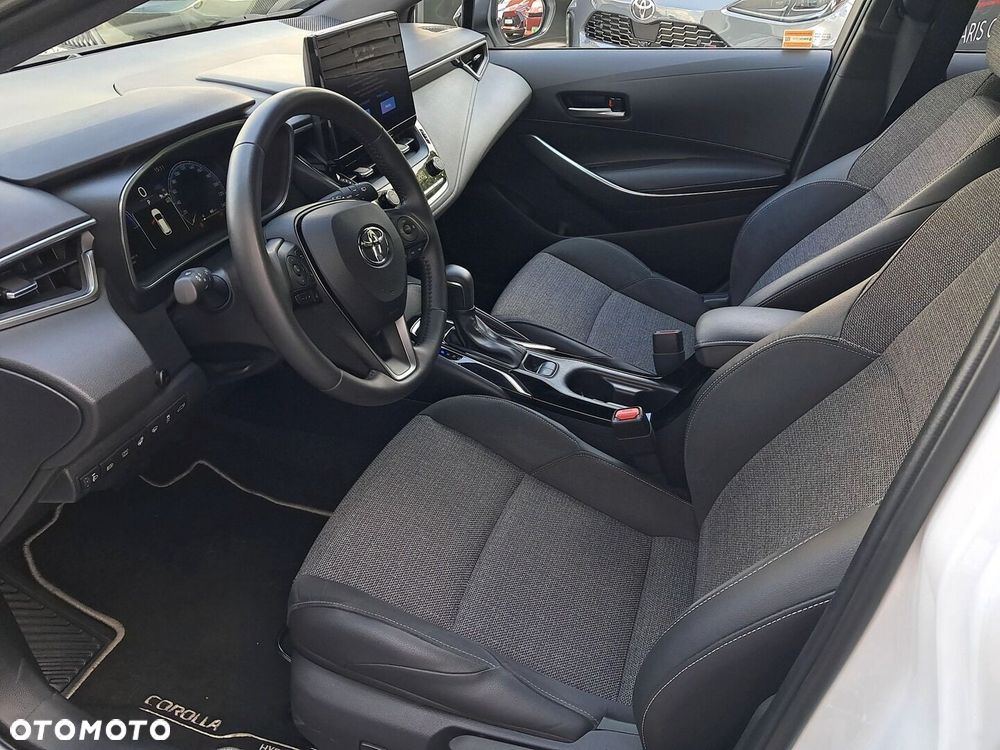 Toyota Corolla - 14