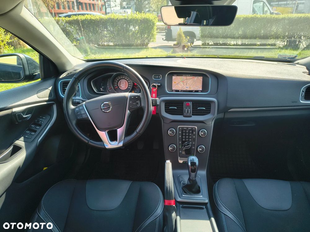 Volvo V40 D3 Drive-E Momentum - 8