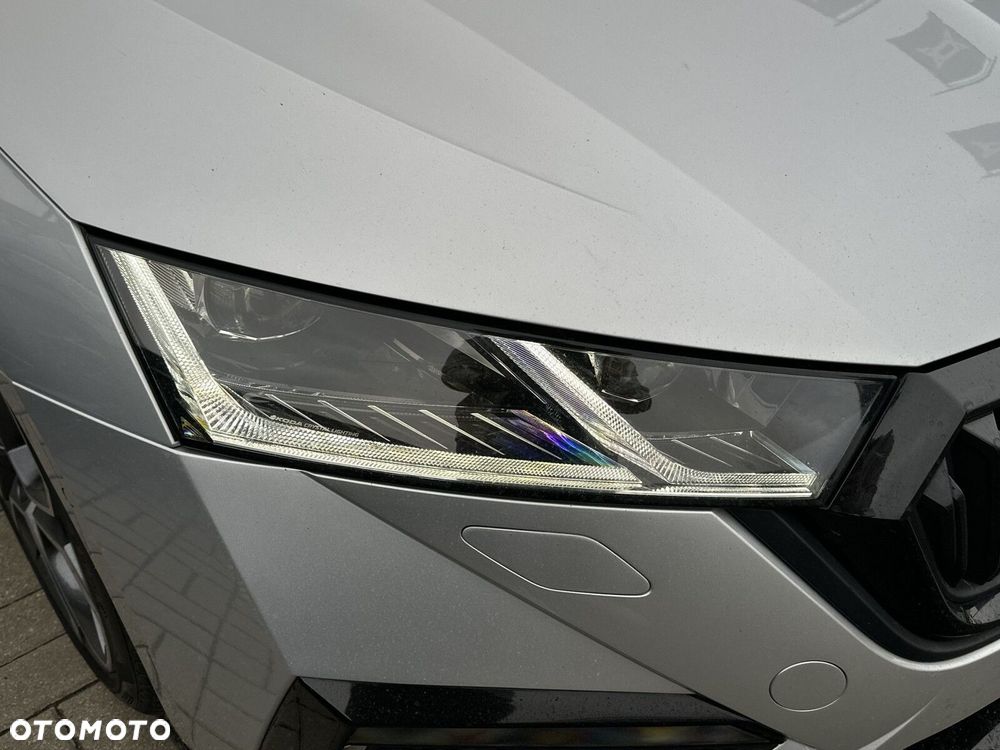 Skoda Octavia 2.0 TDI RS DSG - 24