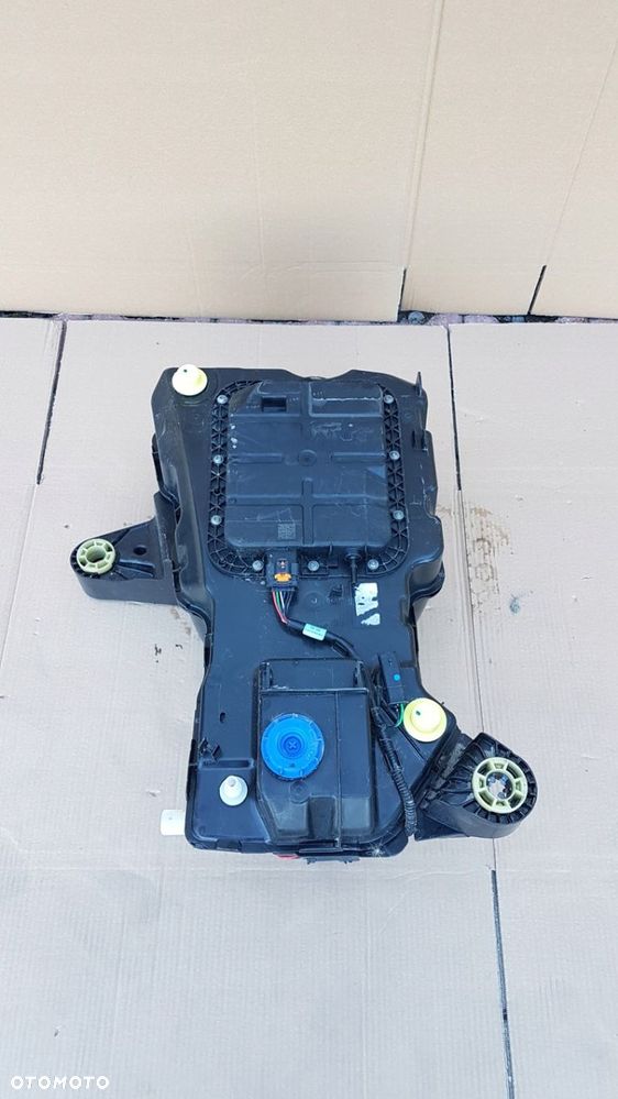 ZBIORNIK ADBLUE CITROEN BERLINGO PEUGEOT PARTNER RIFTER - 3