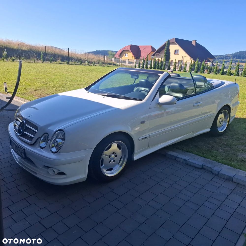 Mercedes-Benz CLK - 10