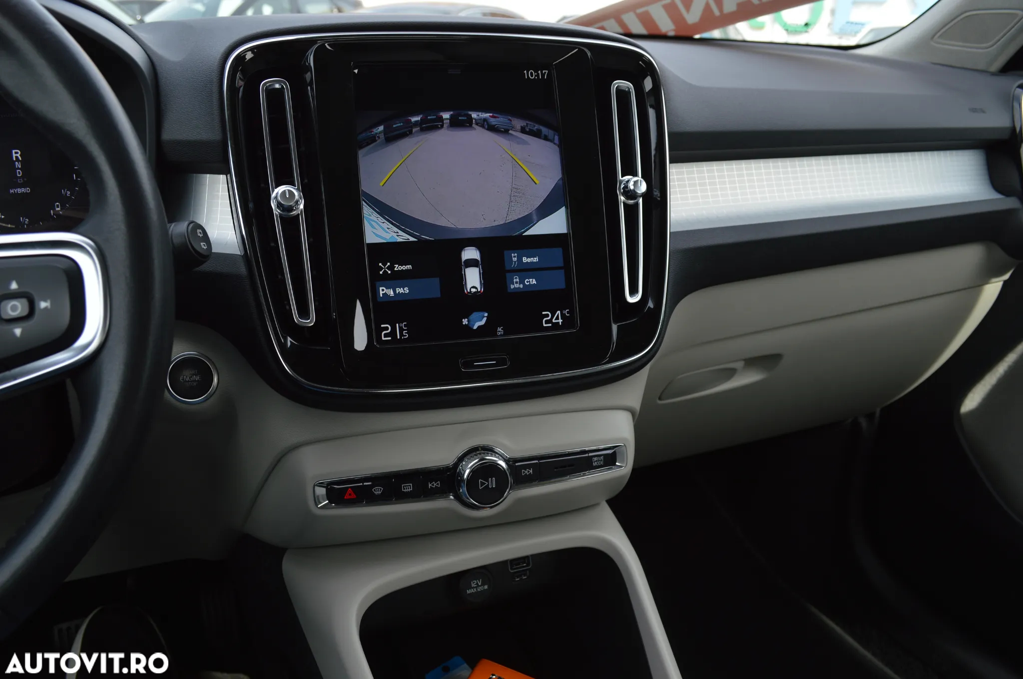 Volvo XC 40 Recharge T5 Twin Engine AT7 Inscription Expression - 24