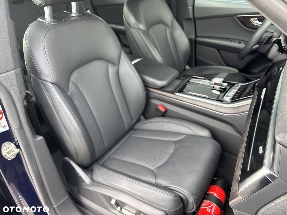Audi Q8 - 36
