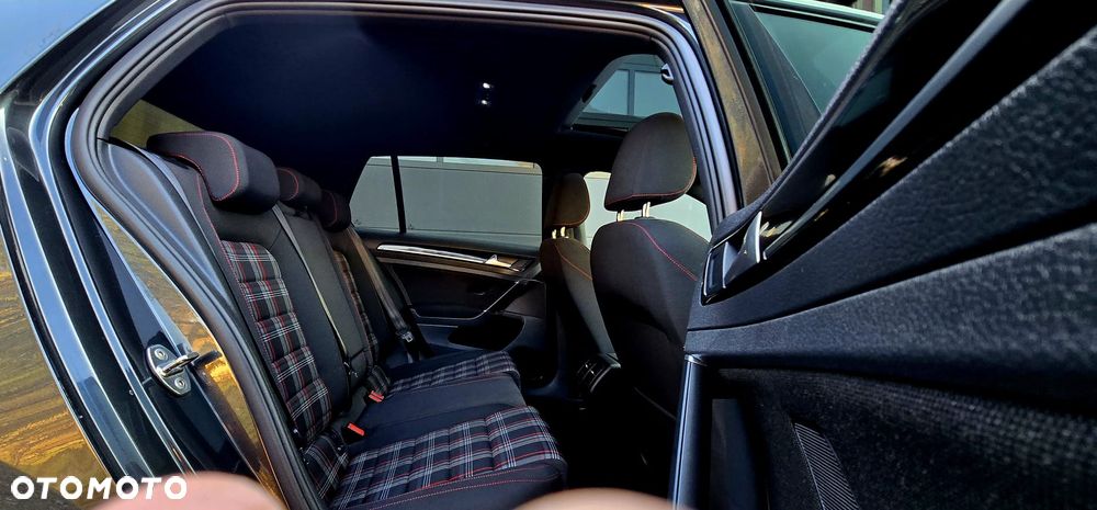 Volkswagen Golf GTI Performance BlueMotion Technology - 20