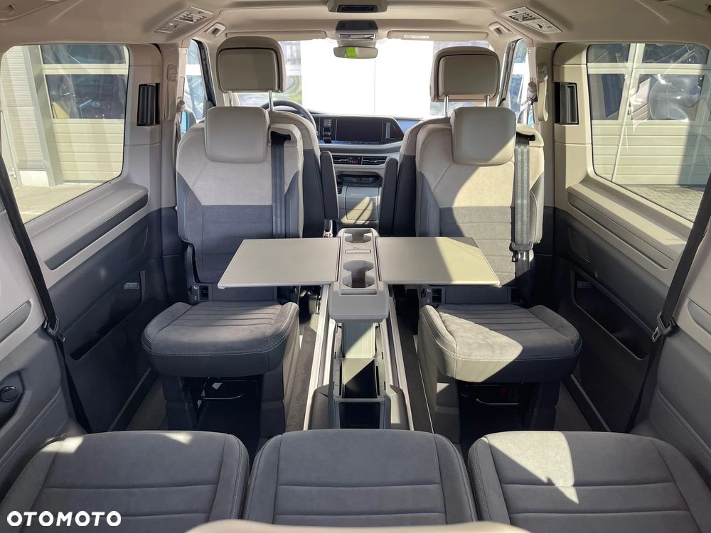 Volkswagen MULTIVAN - 10