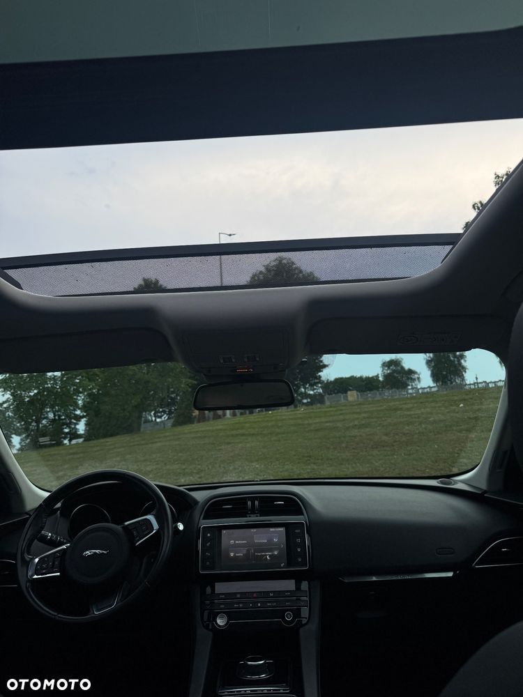 Jaguar F-Pace 2.0 i4D AWD Prestige - 14