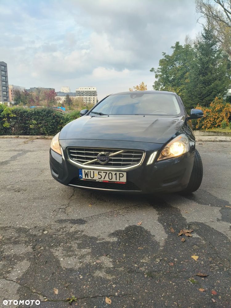 Volvo V60 T5 Kinetic - 1