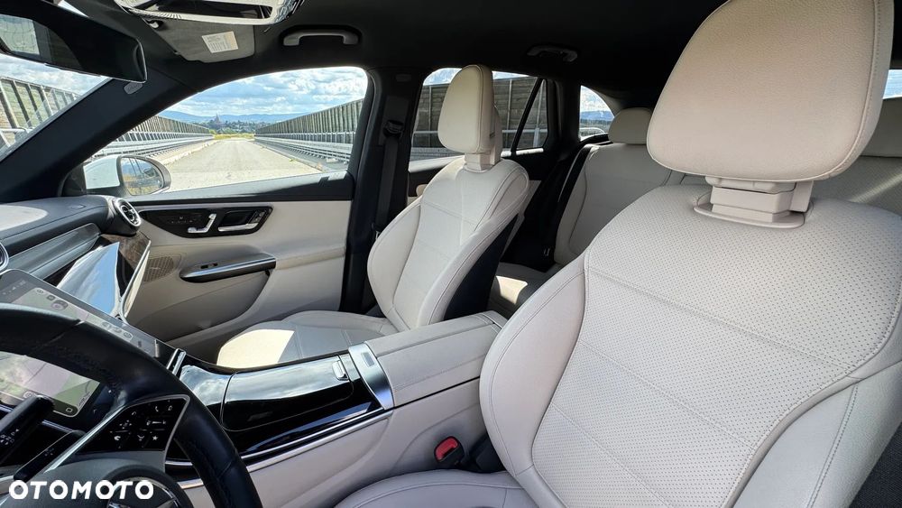 Mercedes-Benz GLC 300 mHEV 4-Matic Avantgarde - 11