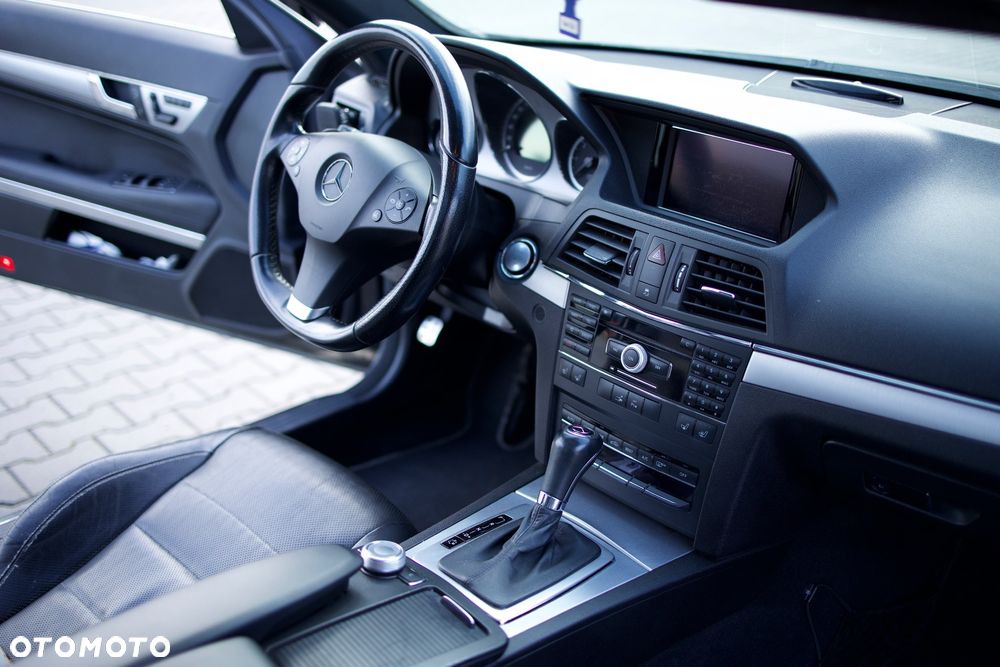 Mercedes-Benz Klasa E - 21