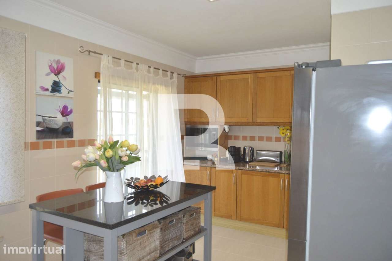 Apartamento T4 com parqueamento em Benavente - Grande imagem: 5/45