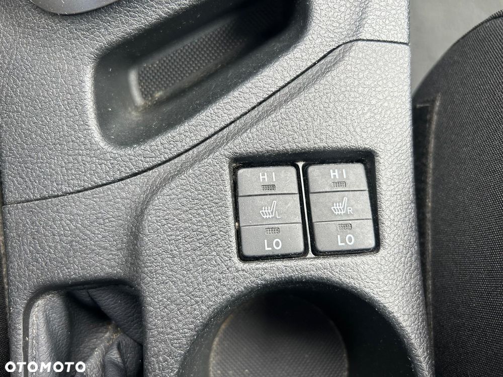 Toyota Auris - 32