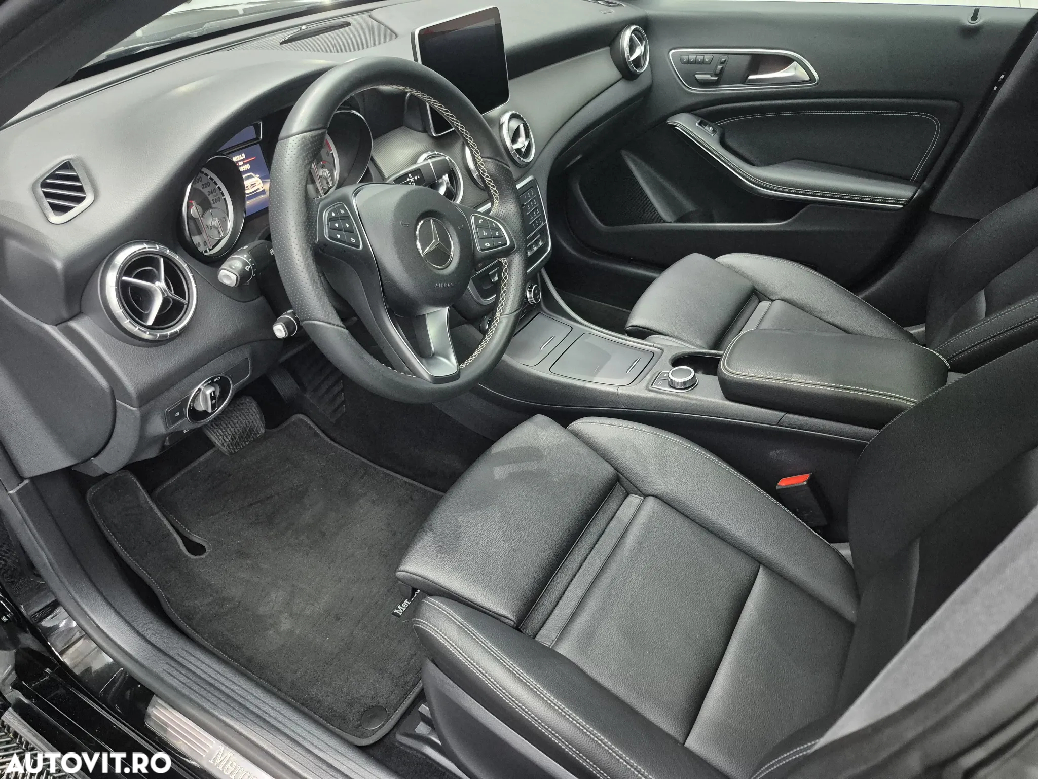 Mercedes-Benz CLA 200 d 4Matic 7G-DCT UrbanStyle Edition - 14