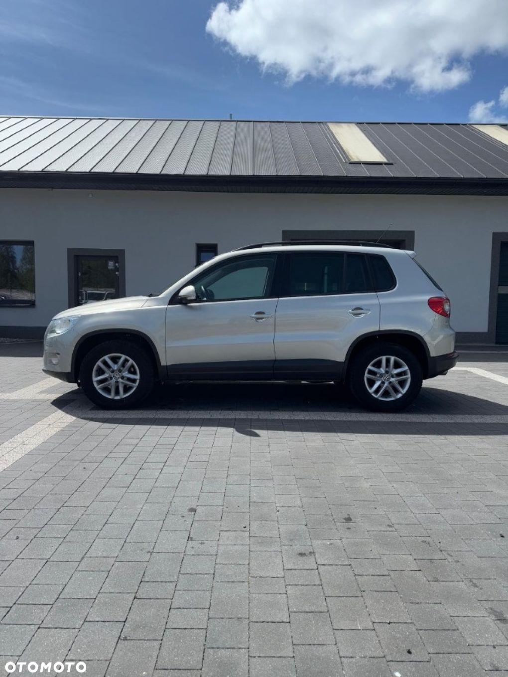 Volkswagen Tiguan - 8