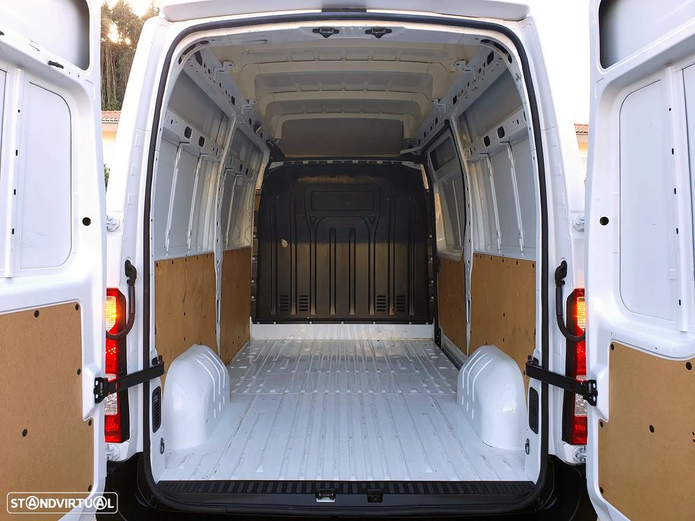 Renault Master III Fase II 2.3 dCi L2H3 3.5T - 12