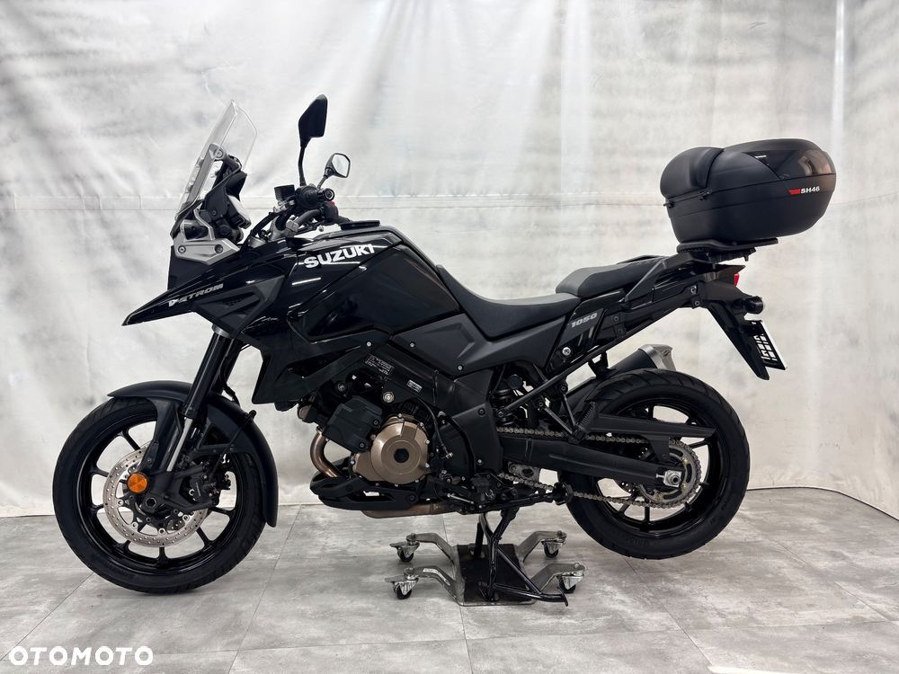 Suzuki V-STROM - 20