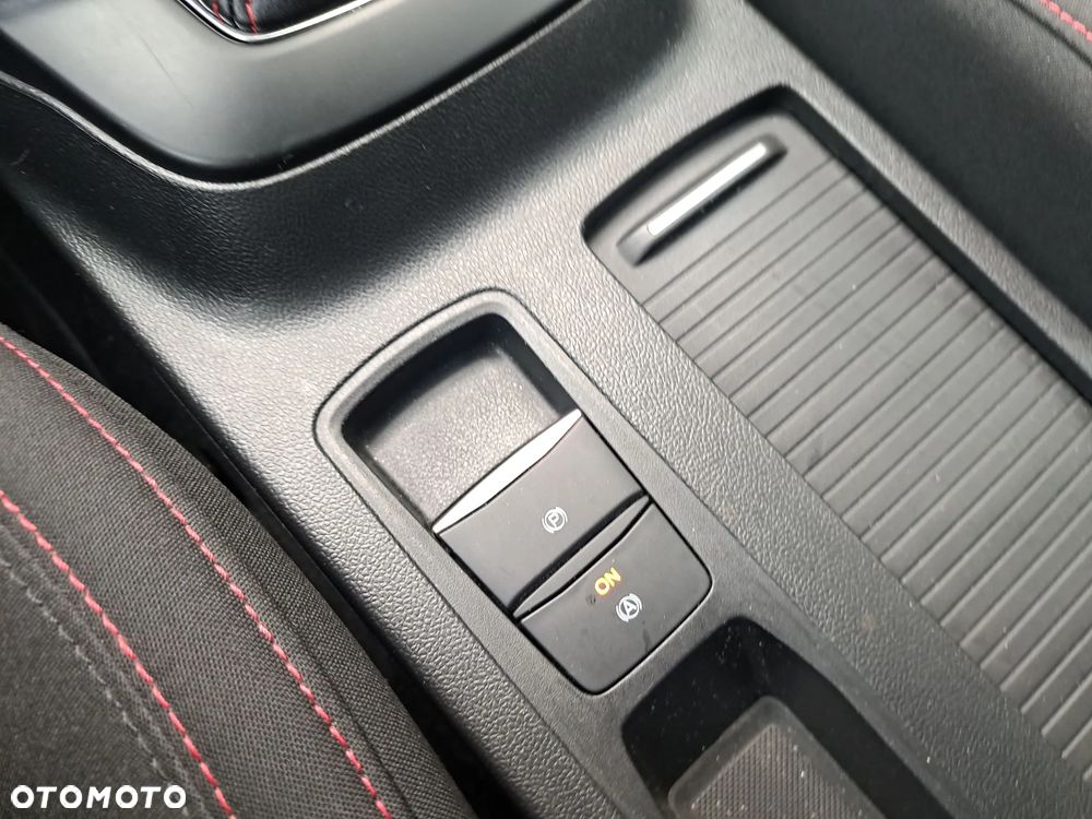 Ford Focus 1.0 EcoBoost mHEV ST-Line Style - 31